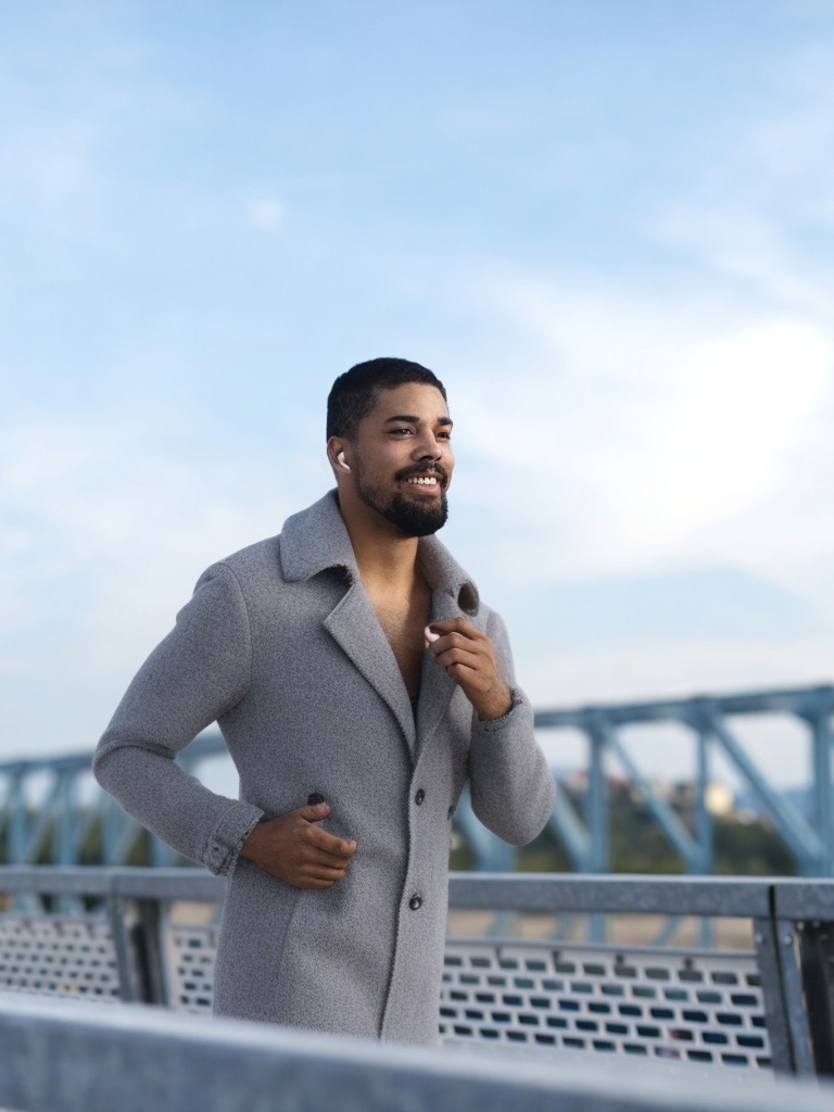 person_01_athlete_running__garment_15_overcoat_woolen.jpg