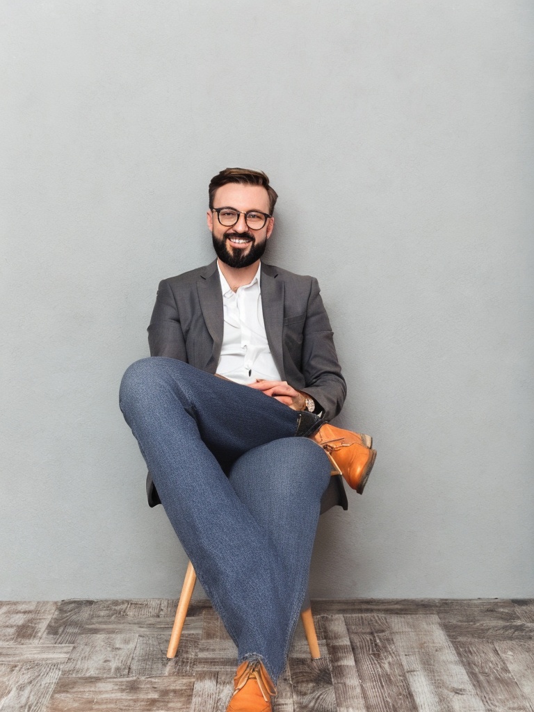 person_05_man_casual_sitting__garment_11_jeans_patchwork.jpg