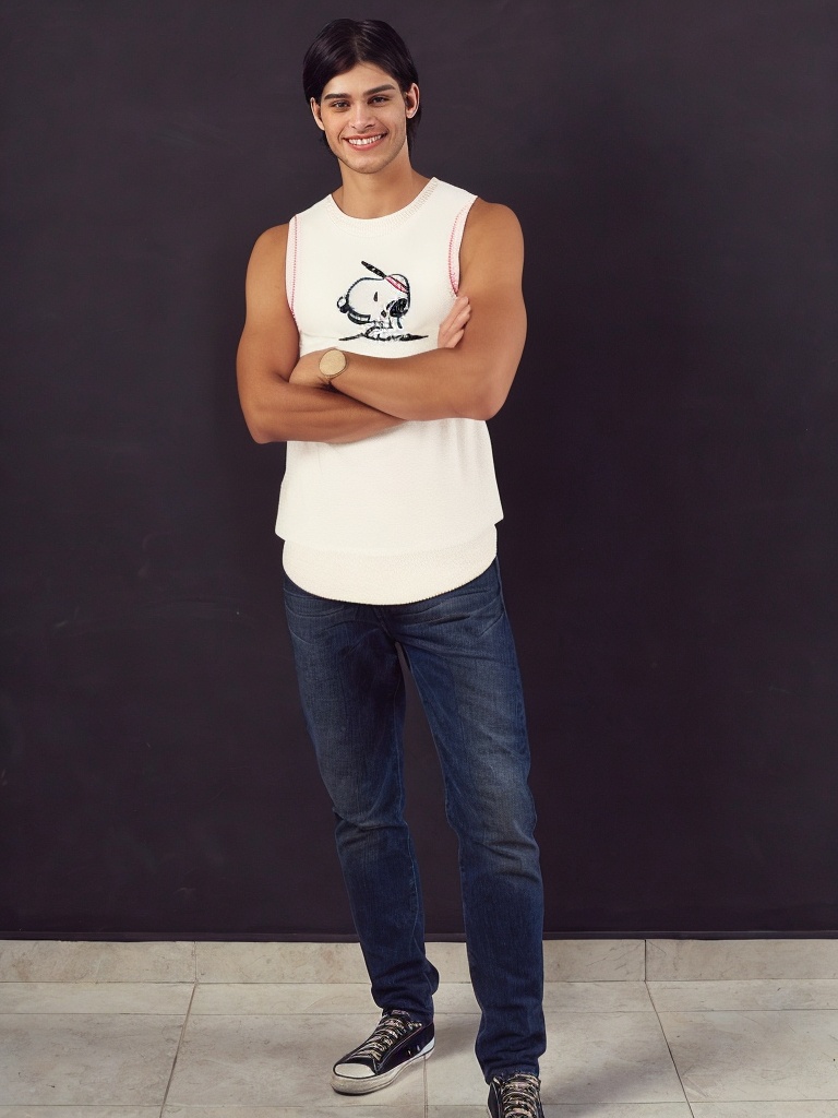 person_07_handsome_young_man__garment_09_vest_snoopy_tennis.jpg