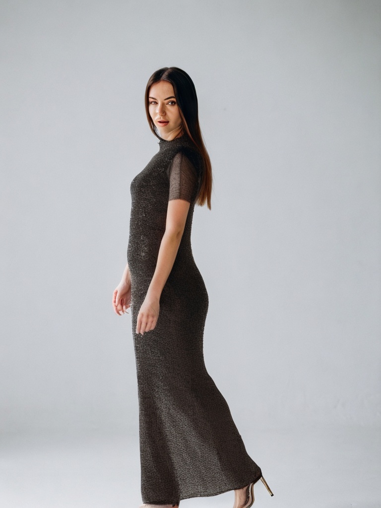 person_10_woman_model__garment_05_gown_black_sequin.jpg