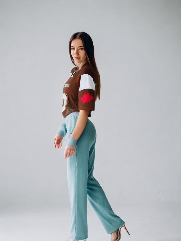 person_10_woman_model__garment_07_jersey_dsquared.jpg