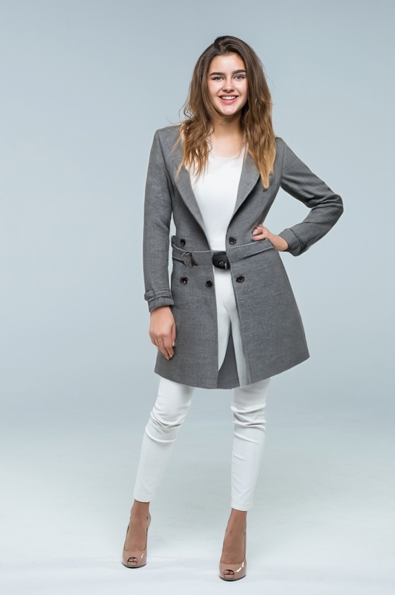 person_03_business_woman_white_bg__garment_15_overcoat_woolen.jpg