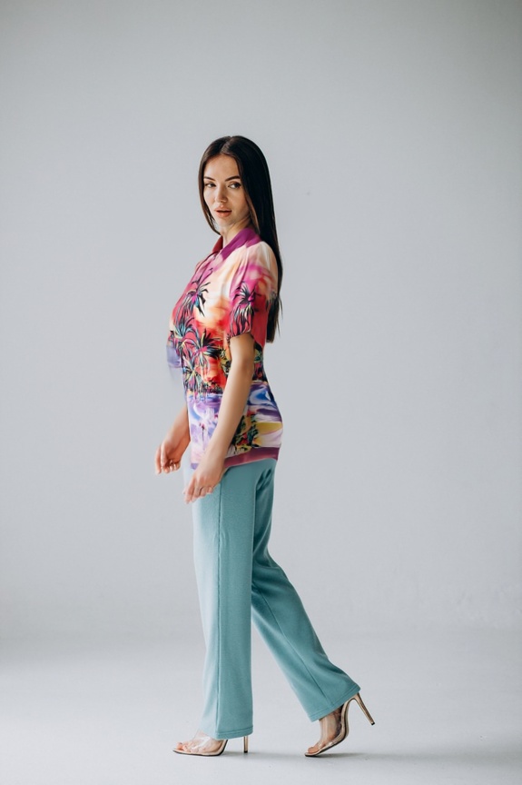 person_10_woman_model__garment_03_shirt_dolce.jpg