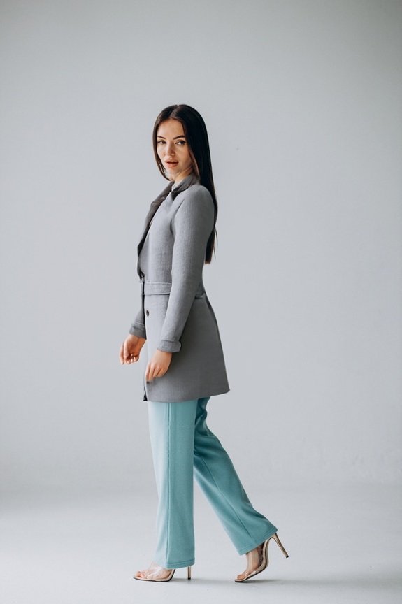 person_10_woman_model__garment_15_overcoat_woolen.jpg