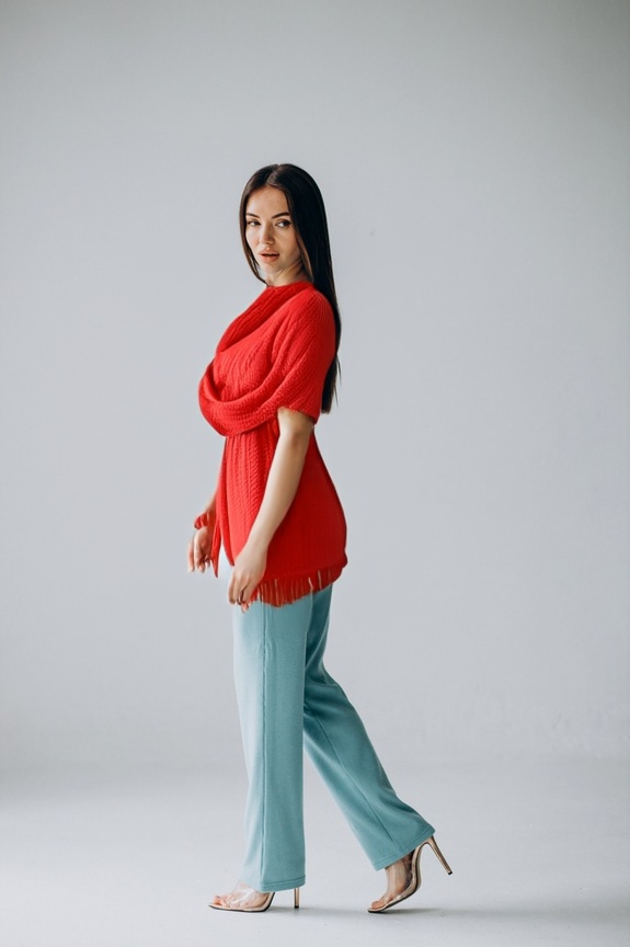 person_10_woman_model__garment_16_generic_adobe.jpg