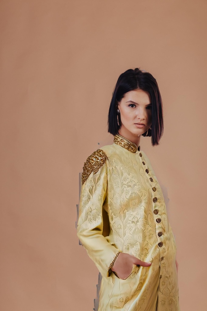 person_02_business_woman_cream__garment_14_sherwani_mens.jpg