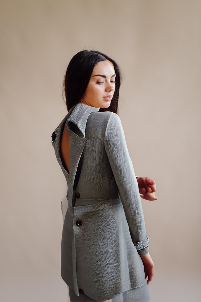 person_04_fashion_portrait_woman__garment_15_overcoat_woolen.jpg