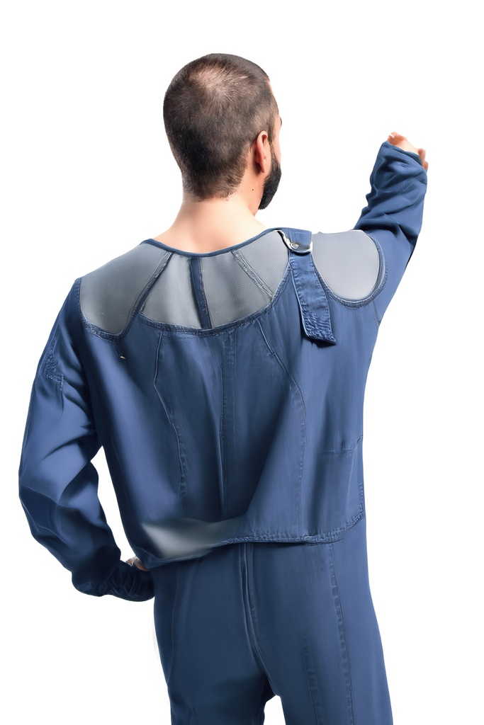 person_06_man_pointing_back__garment_02_dungaree_denim.jpg