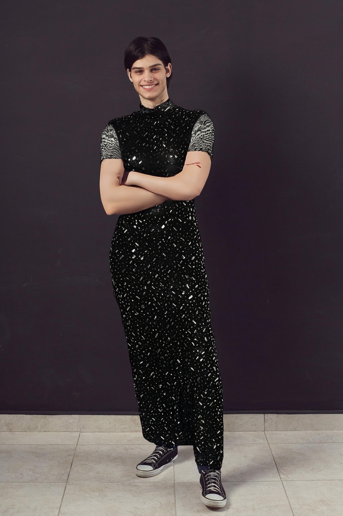 person_07_handsome_young_man__garment_05_gown_black_sequin.jpg