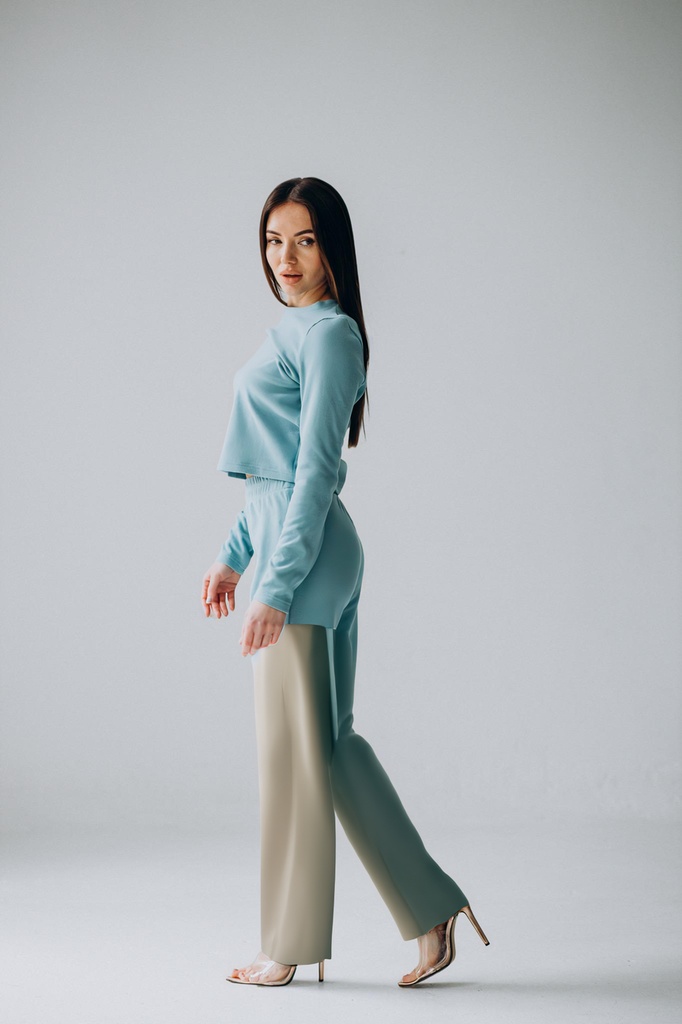 person_10_woman_model__garment_01_pants_beige.jpg