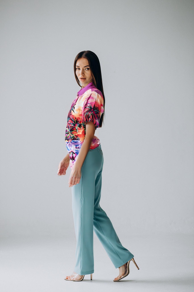person_10_woman_model__garment_03_shirt_dolce.jpg