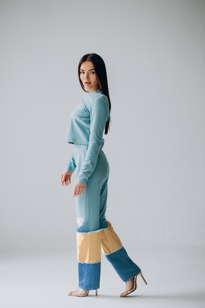 person_10_woman_model__garment_11_jeans_patchwork.jpg