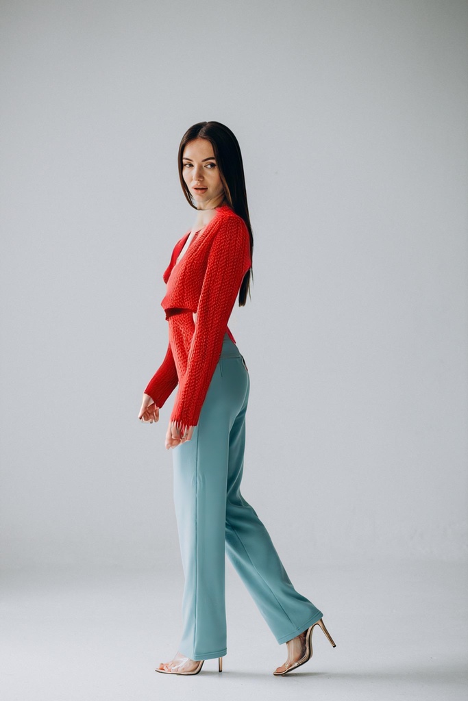 person_10_woman_model__garment_16_generic_adobe.jpg