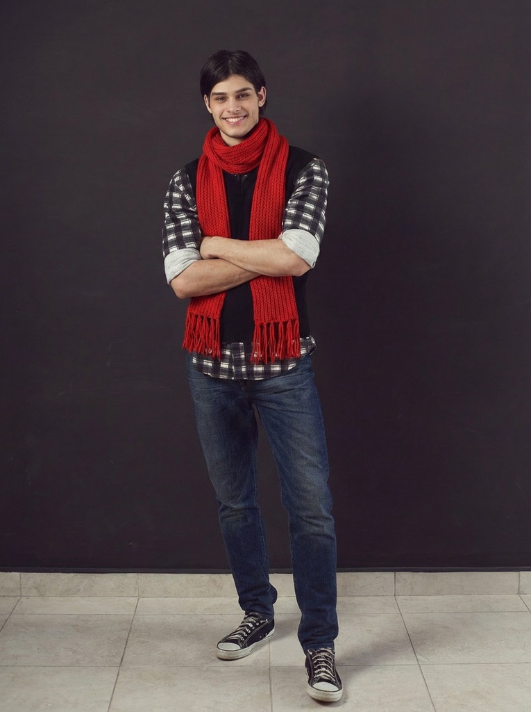 person_07_handsome_young_man__garment_16_generic_adobe.jpg