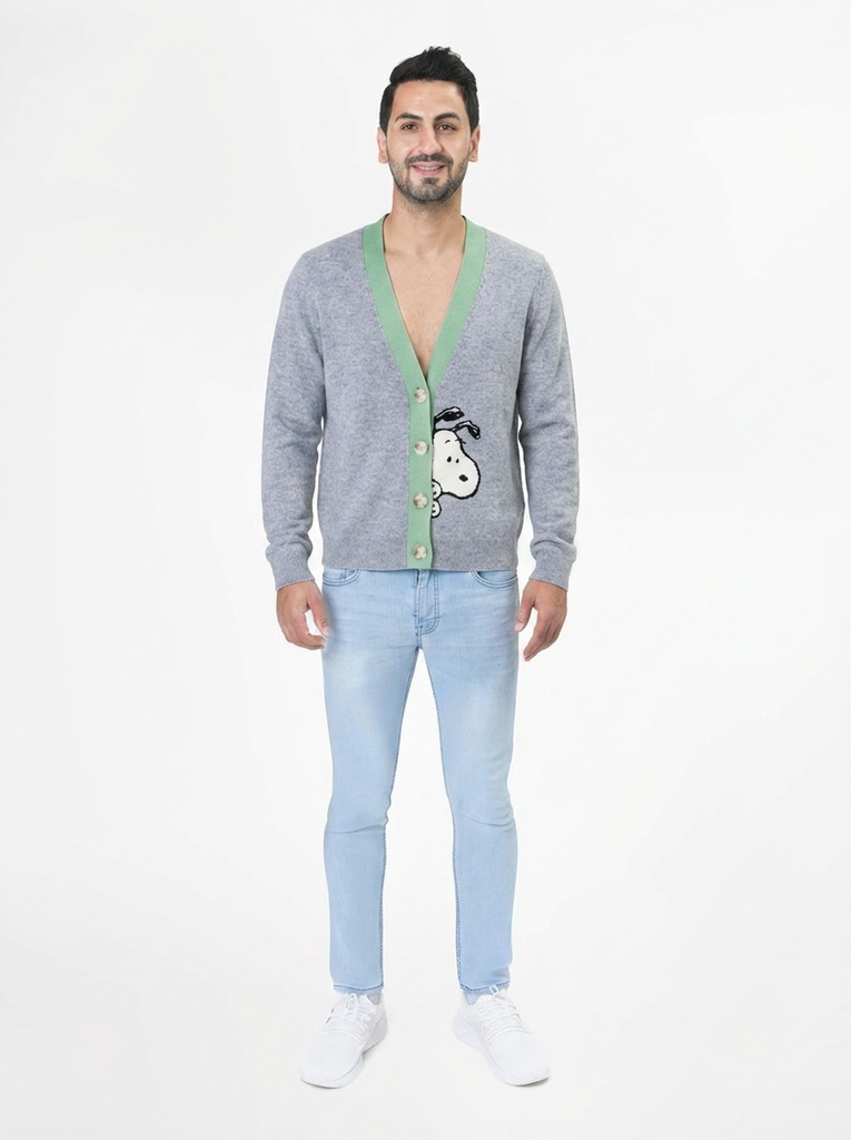 person_09_man_white_tshirt__garment_08_cardigan_snoopy.jpg