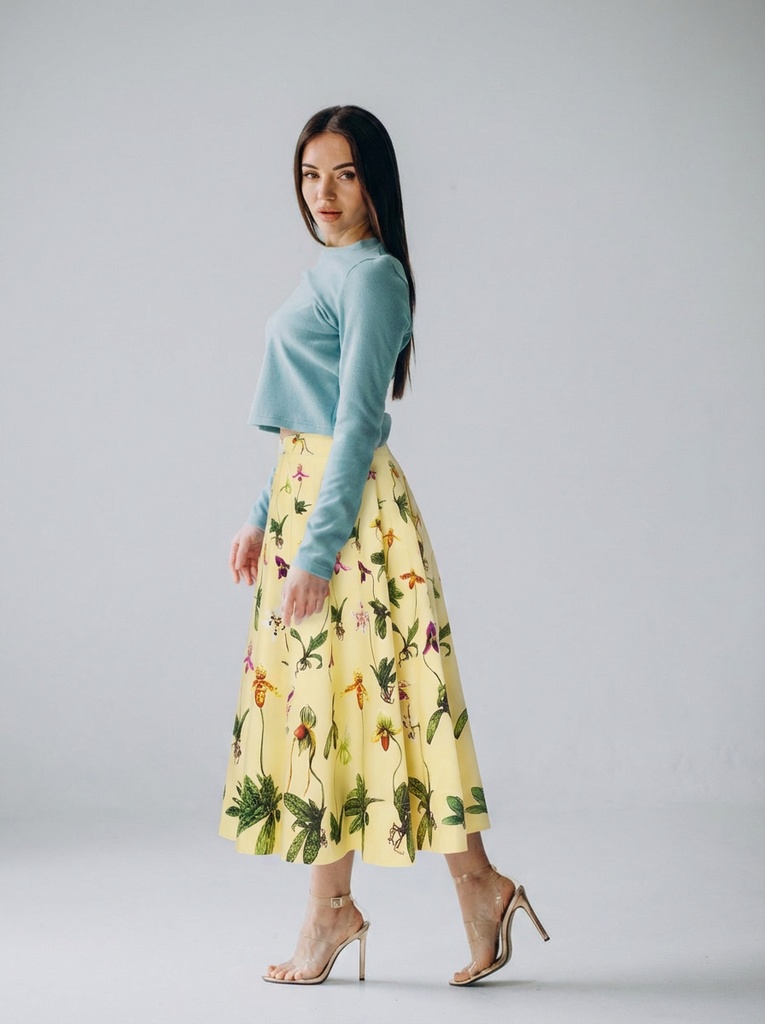 person_10_woman_model__garment_13_skirt_orchid_maxi.jpg