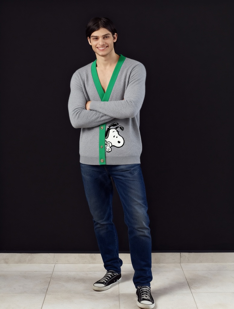 person_07_handsome_young_man__garment_08_cardigan_snoopy.jpg