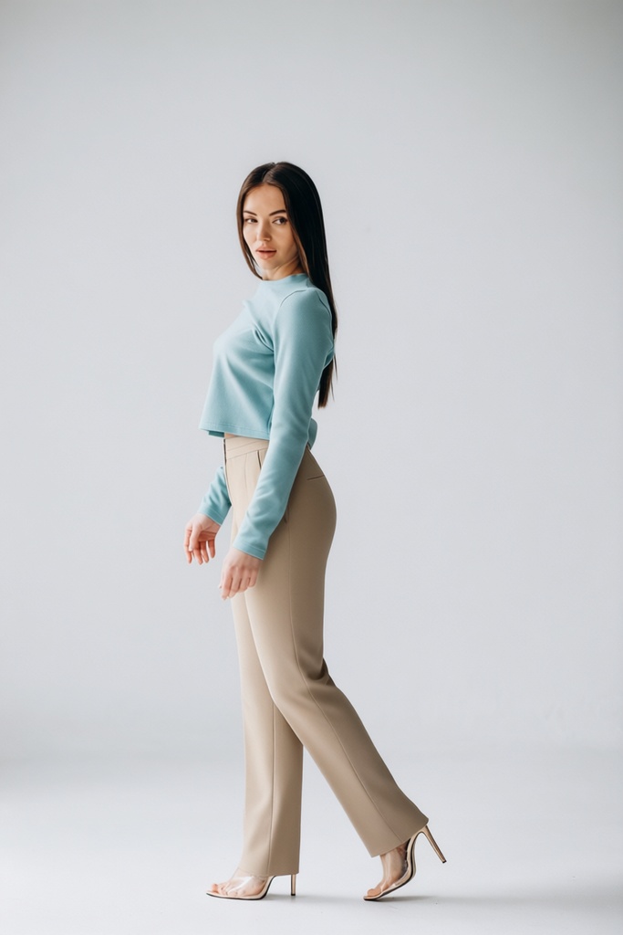 person_10_woman_model__garment_01_pants_beige.jpg