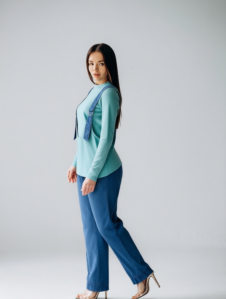 person_10_woman_model__garment_02_dungaree_denim.jpg